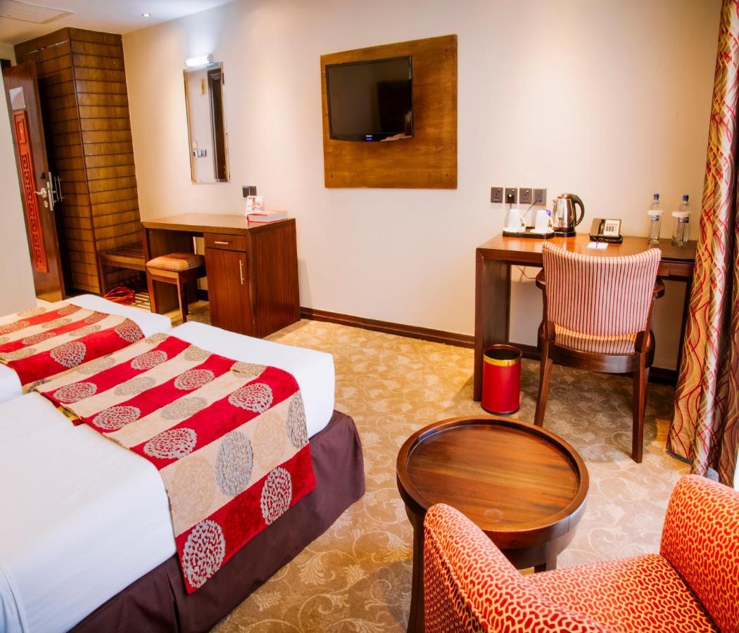 Boma Inn Элдорет Экстерьер фото
